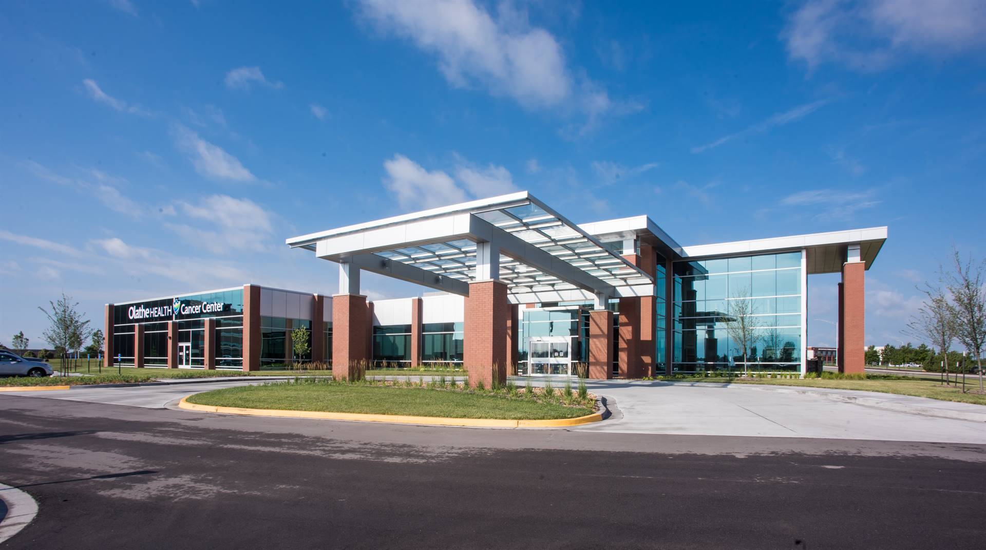 Olathe Health Cancer Center Exterior